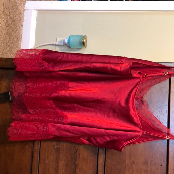 Victoria’s Secret Camisole Top Red/Red Lace NWT - Picture 4 of 10